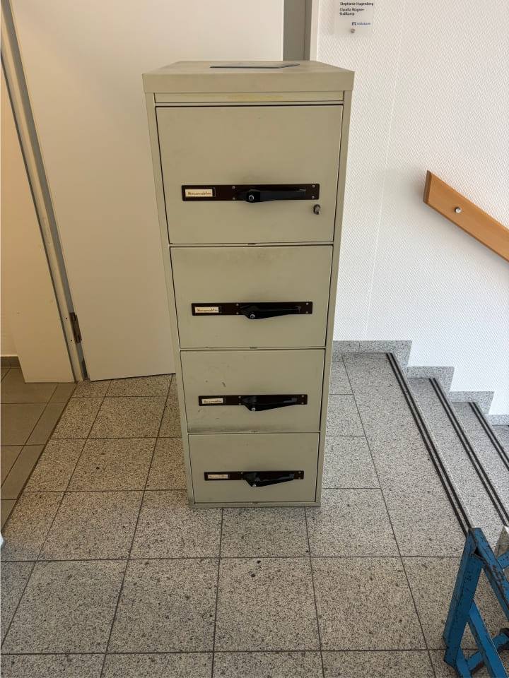 Transport Datenschrank - Butzki & Steffen Schwerlasthandling - tresorschubser.de